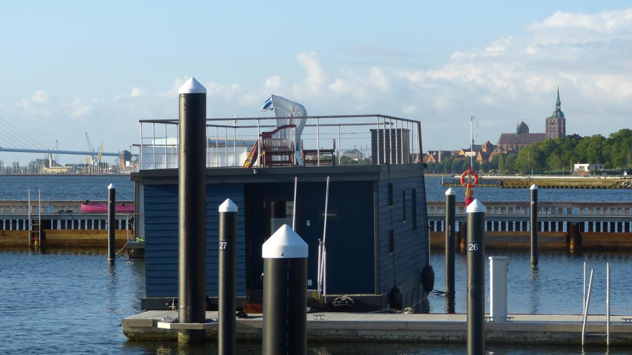 Hausboot Harmonie Hotel Stralsund Exterior photo